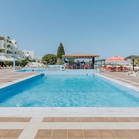 아파트 Oasis In Jardim Mit Pool *